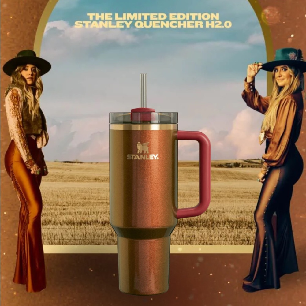 Stanley × Lainey Wilson Country Gold Quencher
H2.0 40oz Tumbler